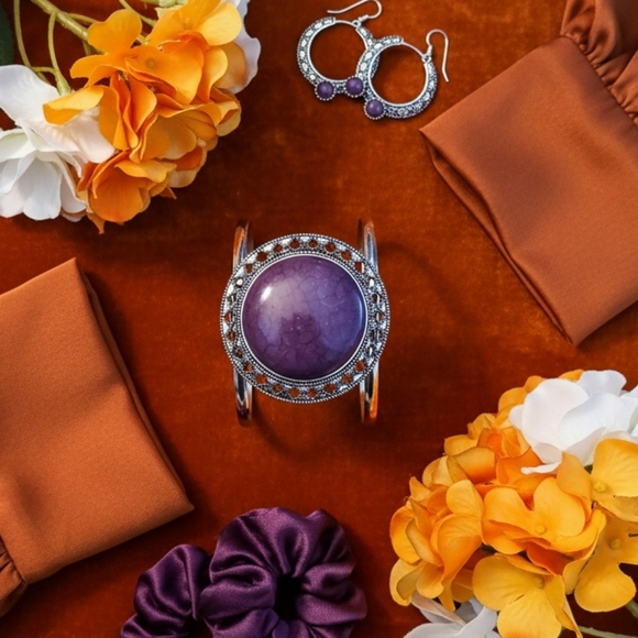 Cuff Bracelet - Picture 10 of 11